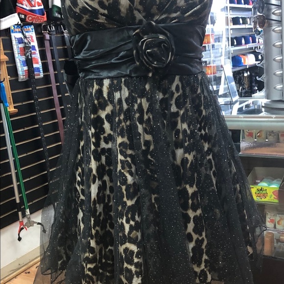 Speechless juniors women’s cheetah cocktail dress - Picture 5 of 8